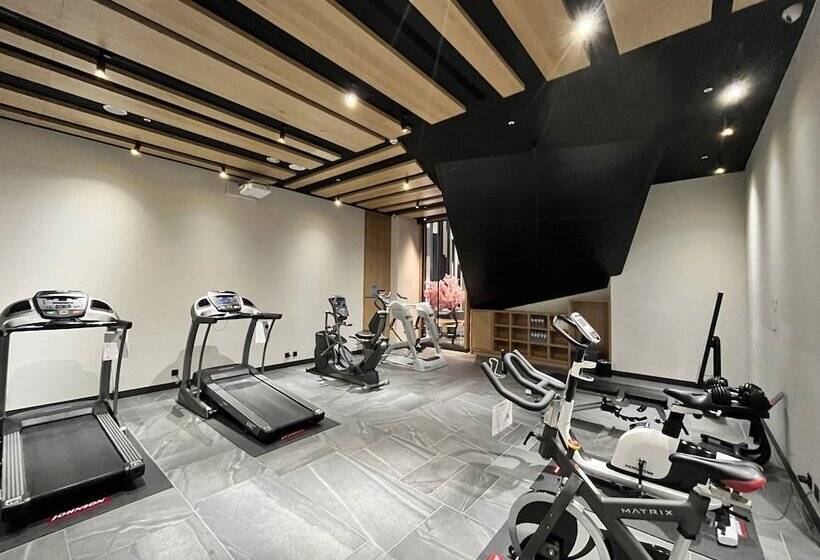 Hotel Holiday Inn Express Chiayi, An Ihg