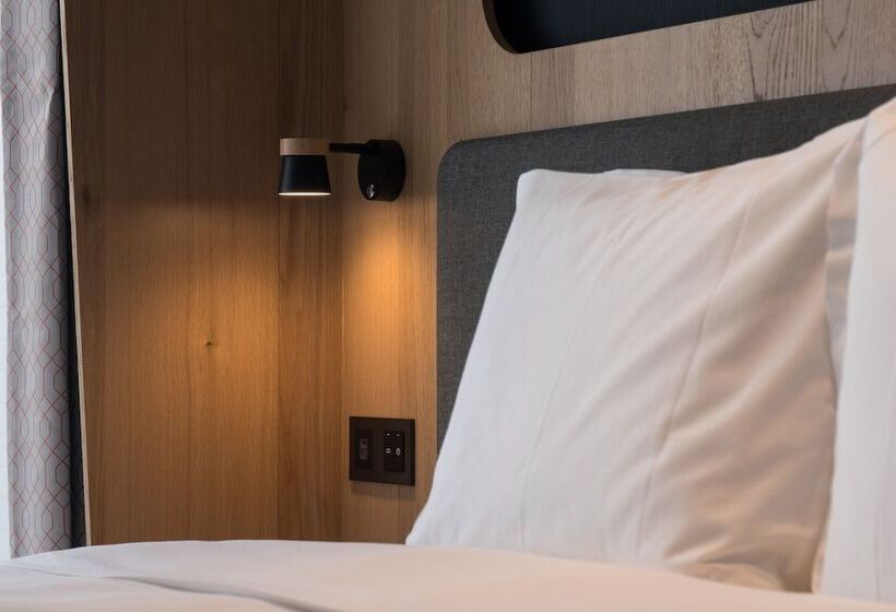 Hotel Holiday Inn Express Chiayi, An Ihg