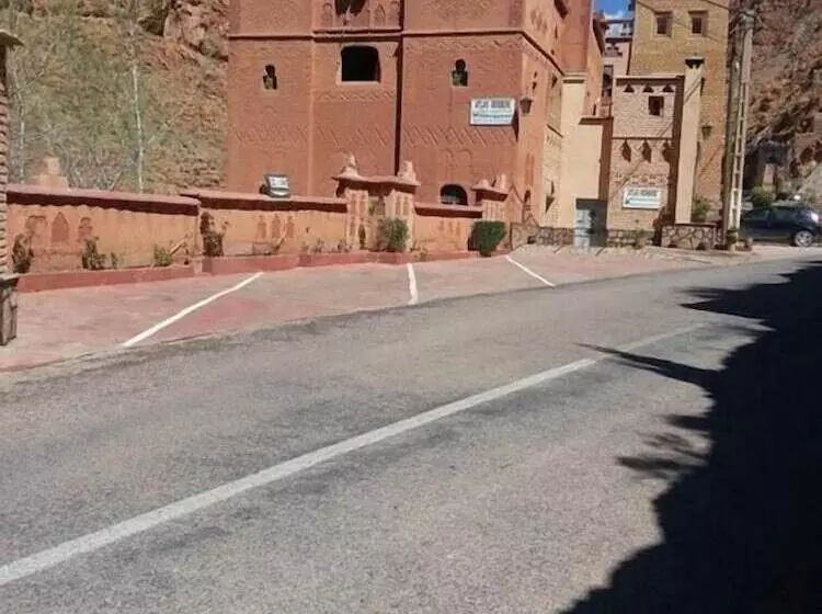 Hotelli Riad Atlas Berbere