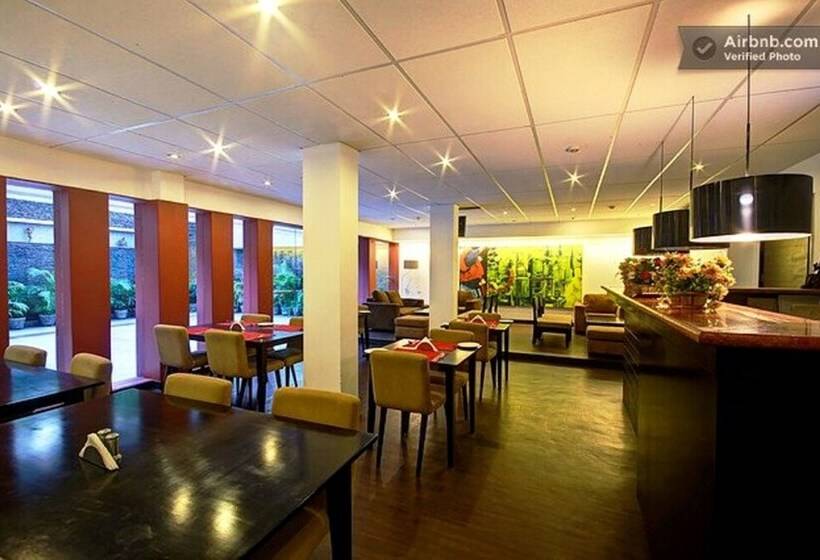 Hotel Royal Residence Iffco Chowk