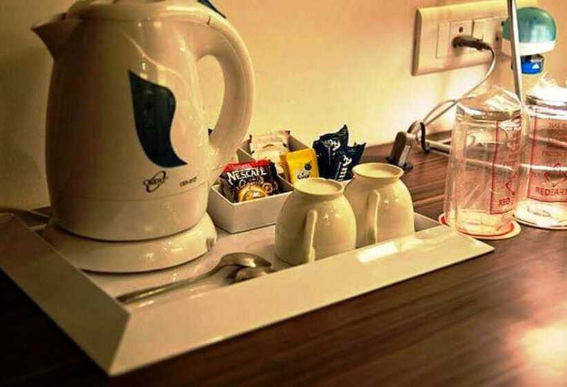 Hotel Royal Residence Iffco Chowk