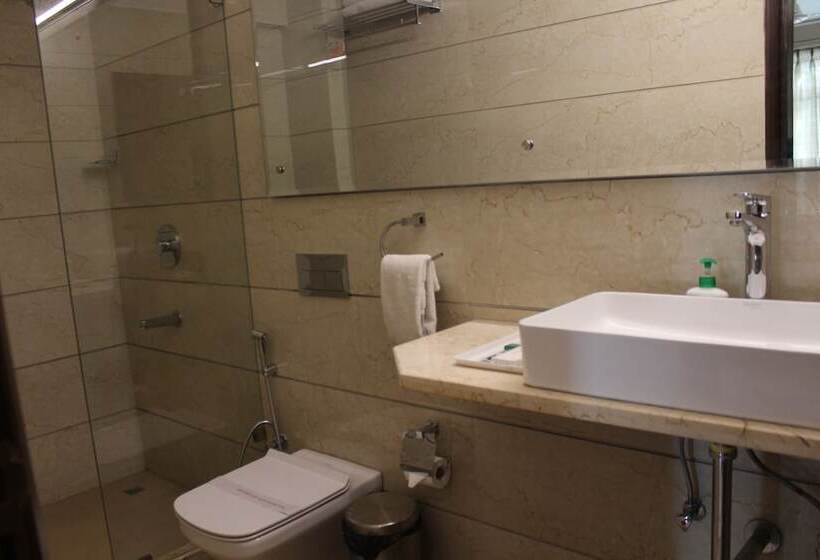 Hotel Royal Residence Iffco Chowk