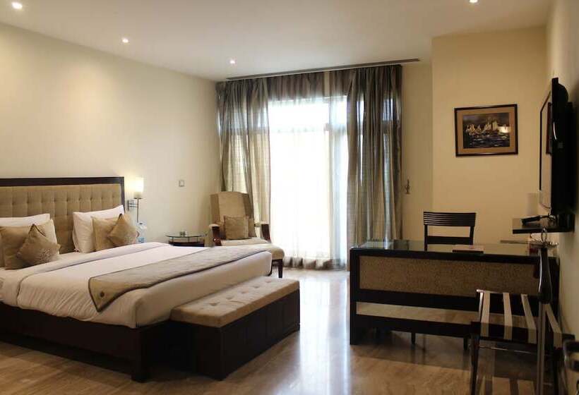 Hotel Royal Residence Iffco Chowk