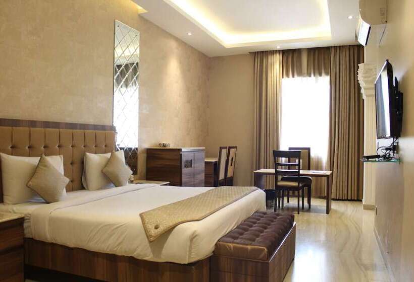 Hotel Royal Residence Iffco Chowk