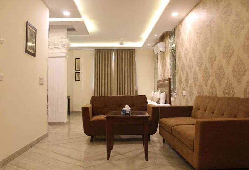 Hotel Royal Residence Iffco Chowk