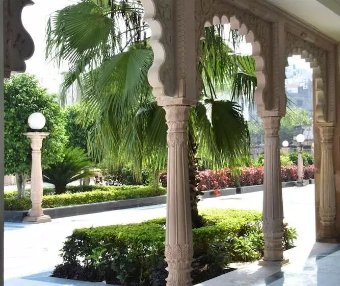 Hotelli Shree Vallabh Vilas Lords Plaza Nathdwara   Pure Veg