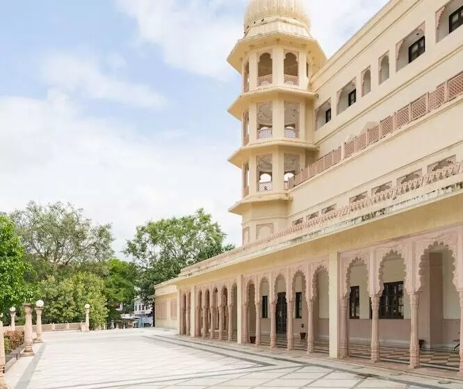 Hotelli Shree Vallabh Vilas Lords Plaza Nathdwara   Pure Veg