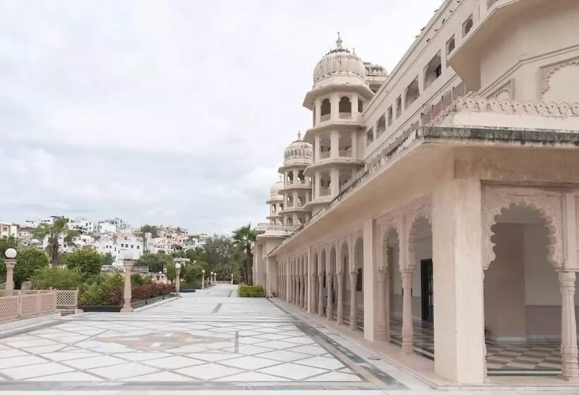 Hotelli Shree Vallabh Vilas Lords Plaza Nathdwara   Pure Veg