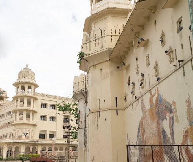 فندق Shree Vallabh Vilas Lords Plaza Nathdwara Pure Veg