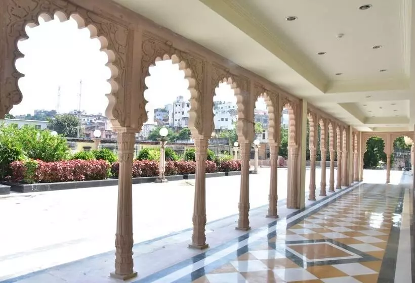 Hotelli Shree Vallabh Vilas Lords Plaza Nathdwara   Pure Veg