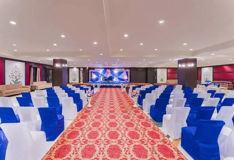 Hotelli Shree Vallabh Vilas Lords Plaza Nathdwara   Pure Veg