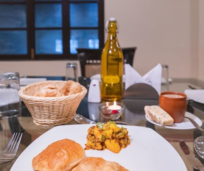 فندق Shree Vallabh Vilas Lords Plaza Nathdwara Pure Veg