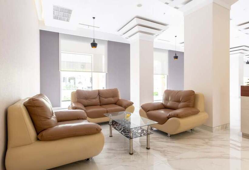 Travel Hub Hotel Kualanamu Airport