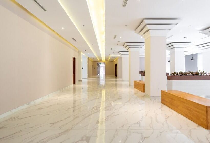 Travel Hub Hotel Kualanamu Airport