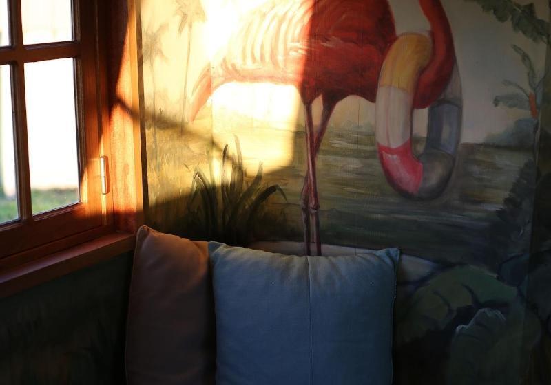 مبيت وإفطار La Roulotte Des Grillots