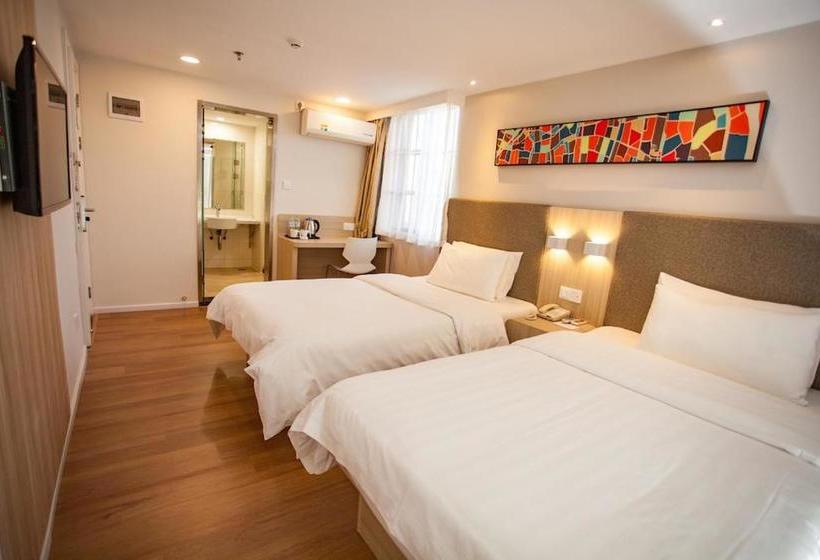 Отель Hanting  Kunming Railway Station