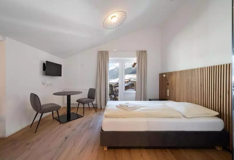 Hotel Appartements Zur Sonne