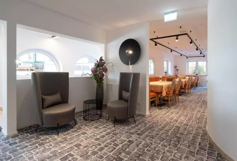 Hotel Appartements Zur Sonne