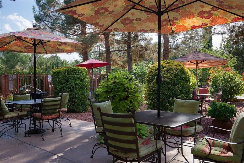 Отель Baby Quail Inn