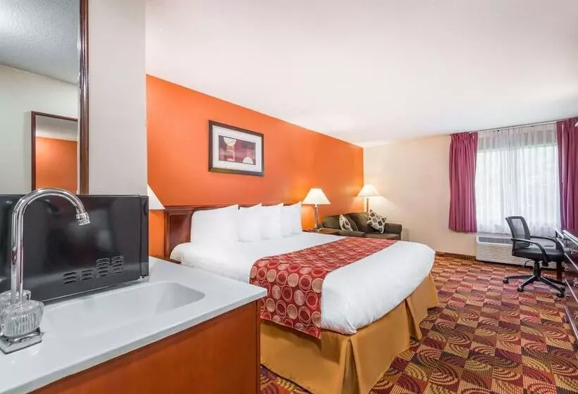 Отель Baymont By Wyndham Plainfield/ Indianapolis Arpt Area