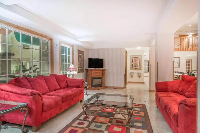 Отель Baymont By Wyndham Plainfield/ Indianapolis Arpt Area