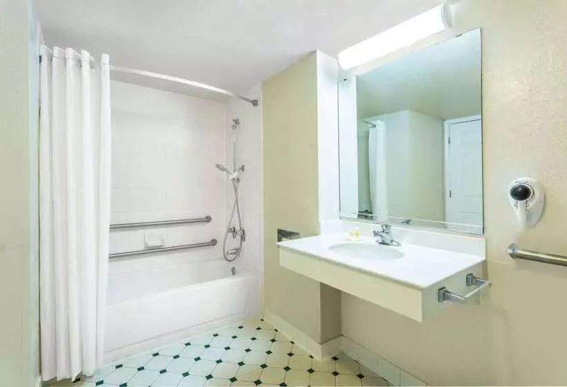 Hotelli Econo Lodge Richmond North Chesterfield