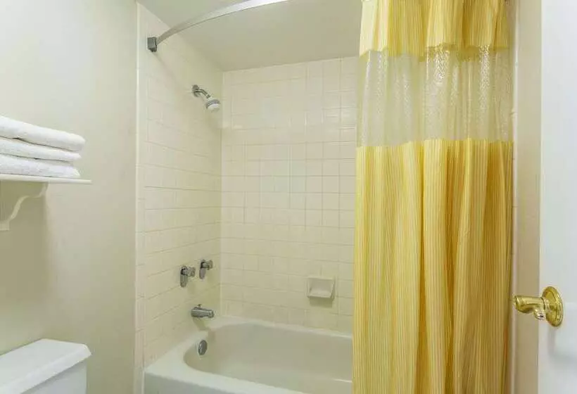 Hotelli Econo Lodge Richmond North Chesterfield