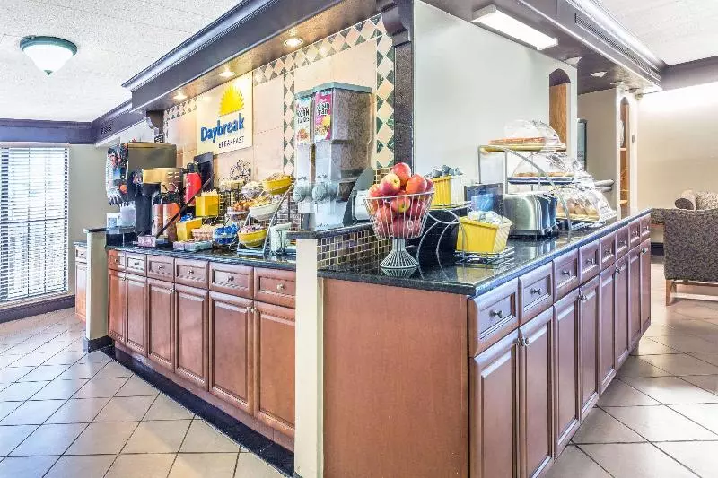 Hotelli Econo Lodge Richmond North Chesterfield