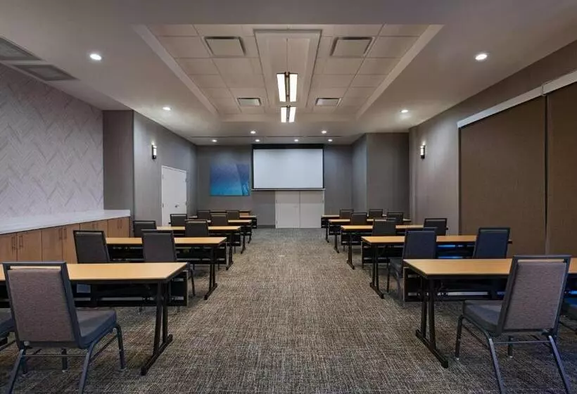 Отель Springhill Suites Waco