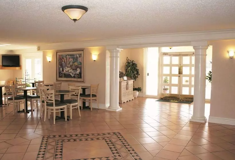 호텔 La Quinta Inn By Wyndham Clute Lake Jackson