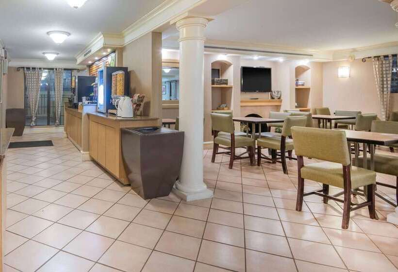 هتل La Quinta Inn By Wyndham Colorado Springs Garden Of The Gods