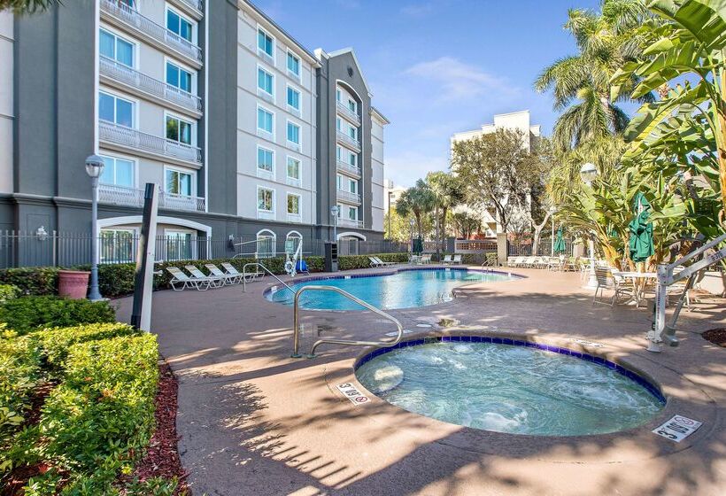 בית מלון כפרי La Quinta By Wyndham Ft. Lauderdale Airport