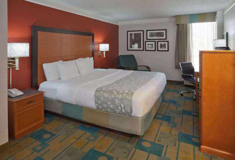 בית מלון כפרי La Quinta By Wyndham Houston Stafford Sugarland