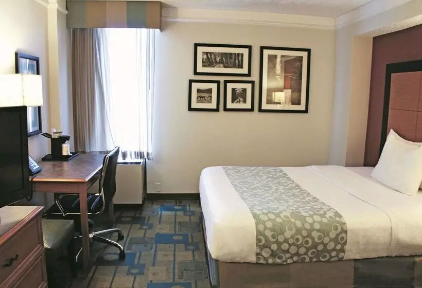 Otel La Quinta By Wyndham Houston Stafford Sugarland