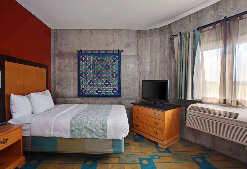 בית מלון כפרי La Quinta Inn & Suites By Wyndham Irvine Spectrum