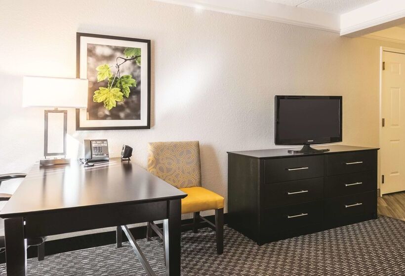 فندق La Quinta By Wyndham Orlando Airport North