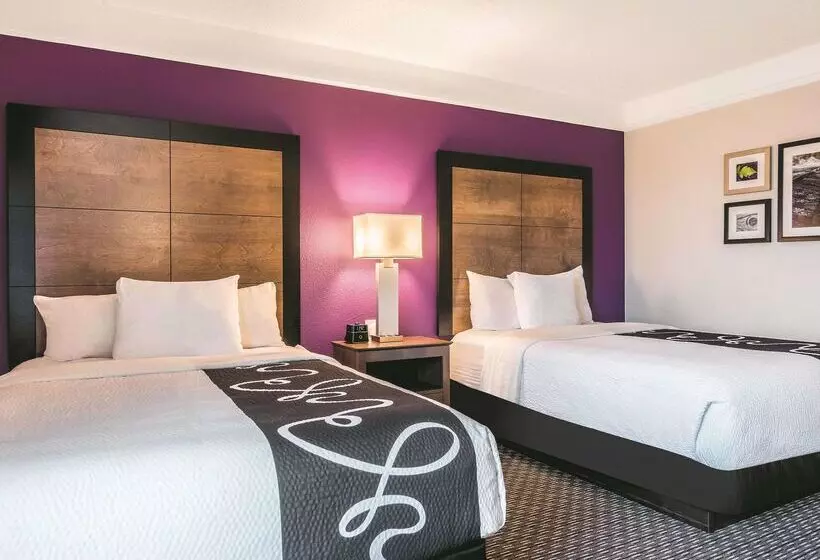 هتل La Quinta By Wyndham Shreveport Airport