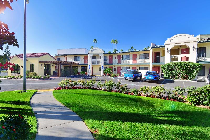 فندق Lamplighter Inn & Suites At Sdsu
