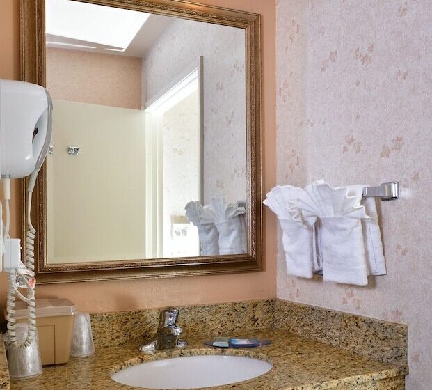 فندق Lamplighter Inn & Suites At Sdsu