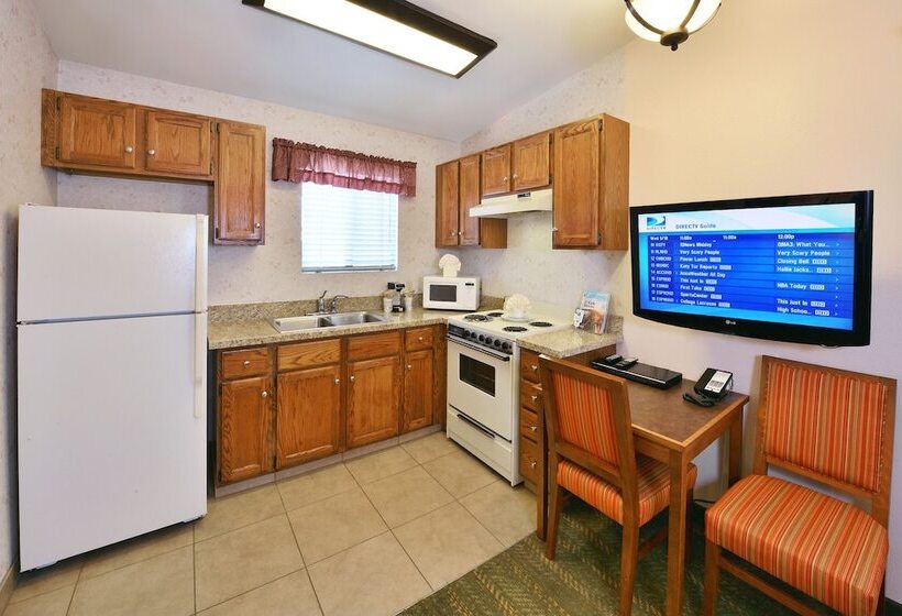 فندق Lamplighter Inn & Suites At Sdsu