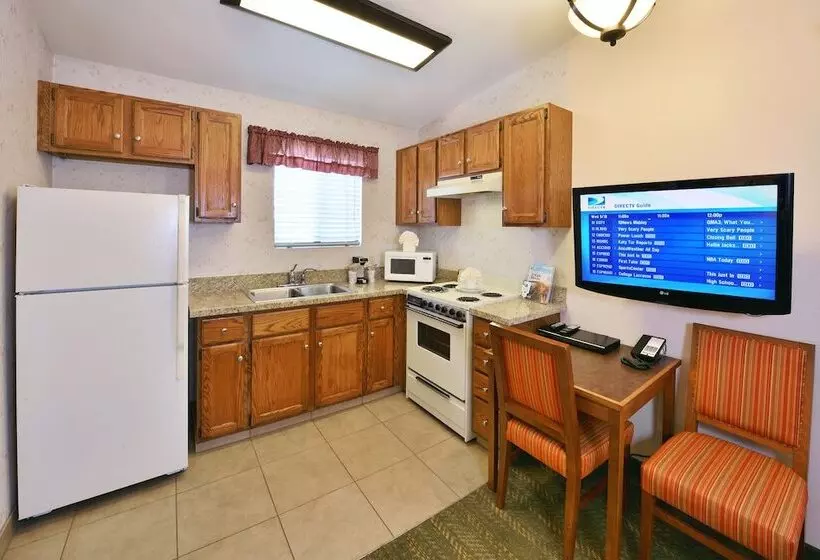 Отель Lamplighter Inn & Suites At Sdsu