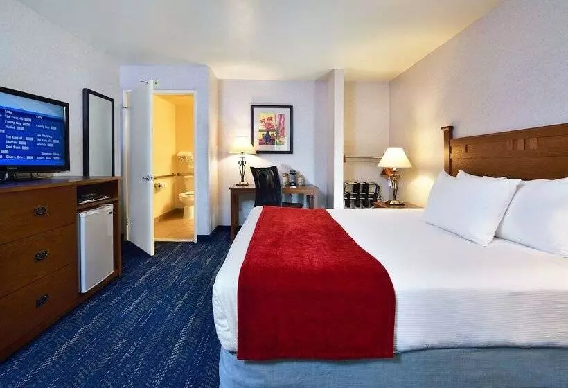 Отель Lamplighter Inn & Suites At Sdsu