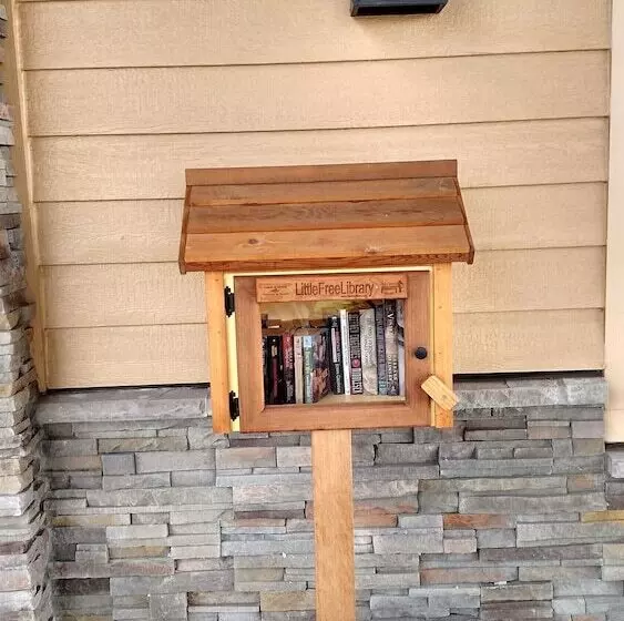 בית מלון כפרי Lewis River Inn