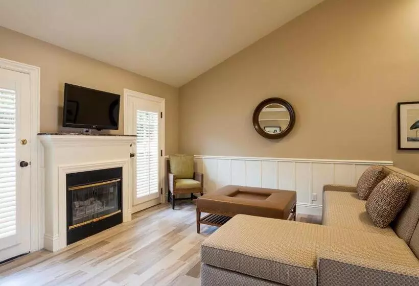 호텔 Lighthouse Lodge & Cottages