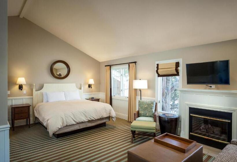 هتل Lighthouse Lodge & Cottages