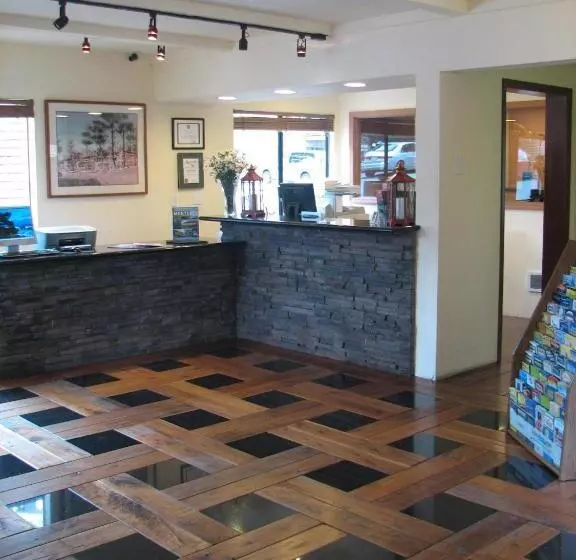 호텔 Lighthouse Lodge & Cottages