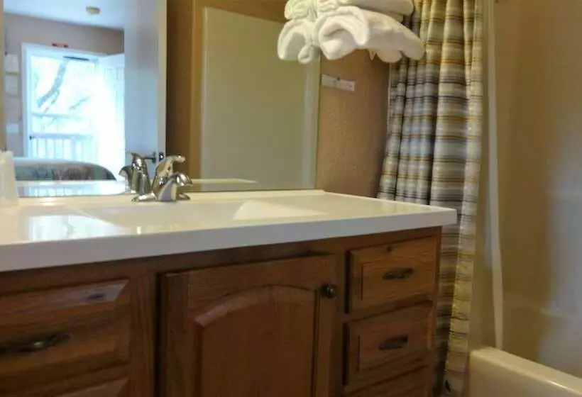 호텔 Little Valley Inn