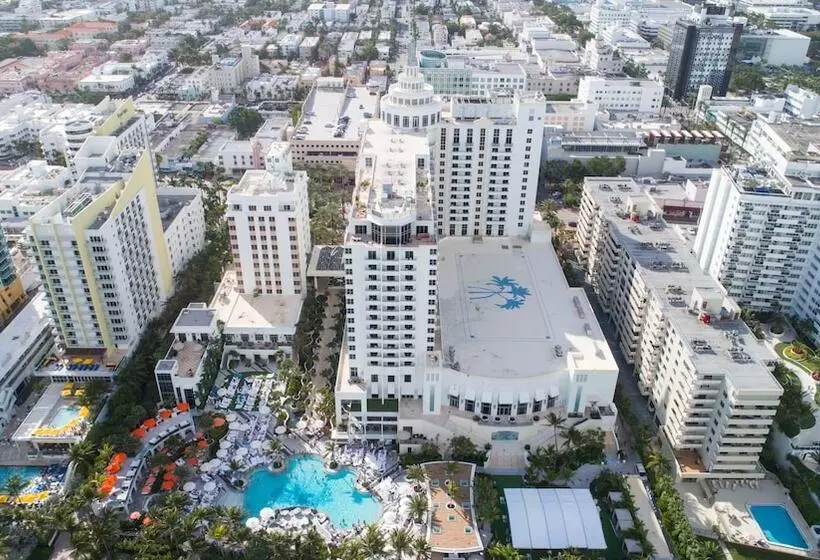 בית מלון כפרי Loews Miami Beach