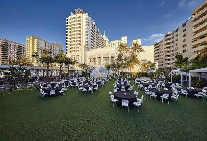 בית מלון כפרי Loews Miami Beach