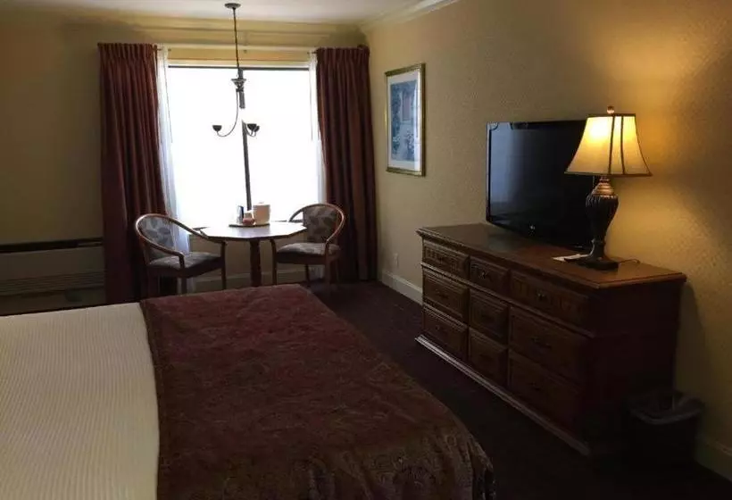 ホテル Lombard Inn